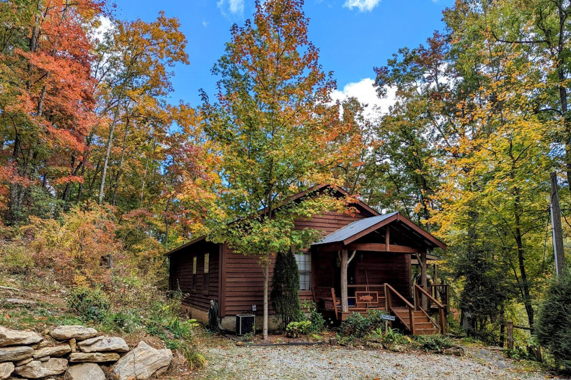Lakeside Cashiers Cabin With Private Boat Dock! 쿨로우히 외부 사진